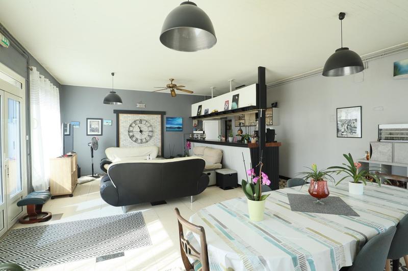 Maison - 188 m² - 8 pièces