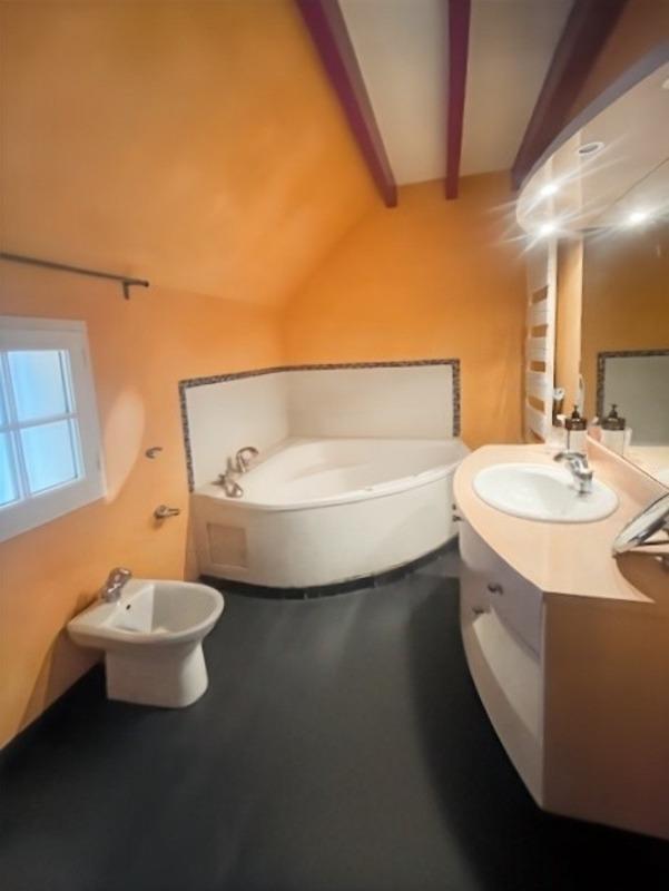 Maison - 290 m² - 7 pièces