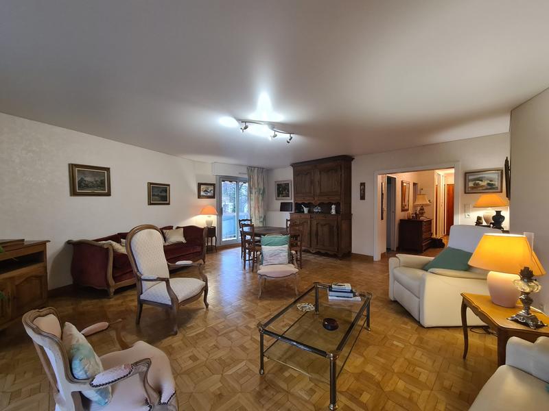 Appartement - 102 m² - 4 pièces