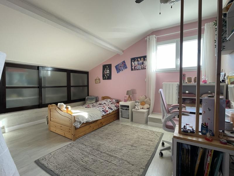 Maison - 166 m² - 7 pièces