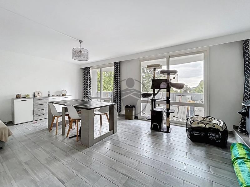 Appartement - 82 m² - 4 pièces