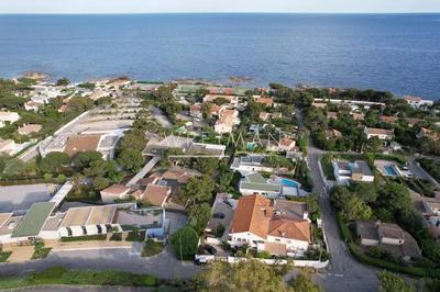 Maison - 515 m² - 12 pièces