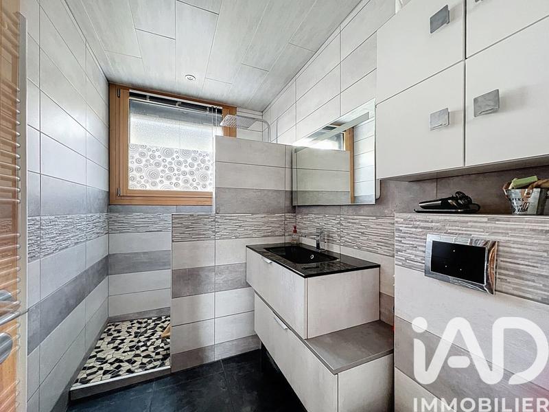 Maison - 96 m² - 5 pièces