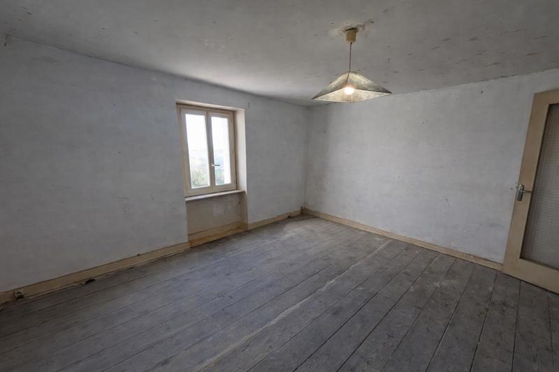 Maison de village - 90 m² - 3 pièces