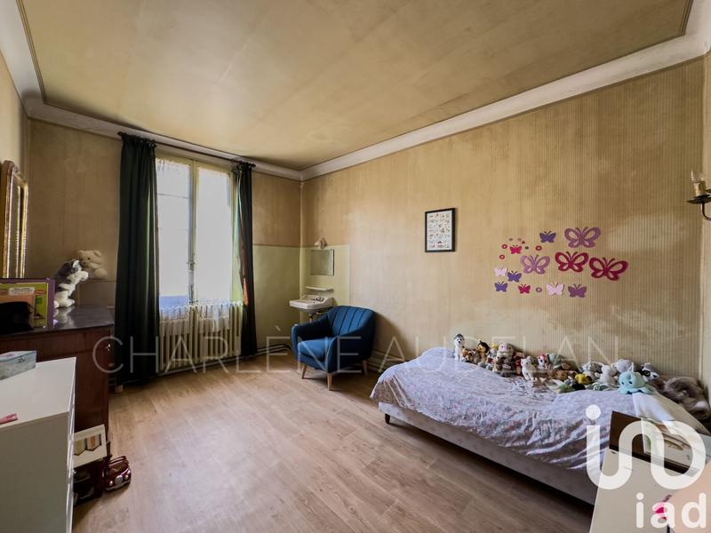 Maison - 264 m² - 11 pièces