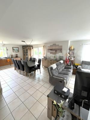 Maison - 144 m² - 6 pièces