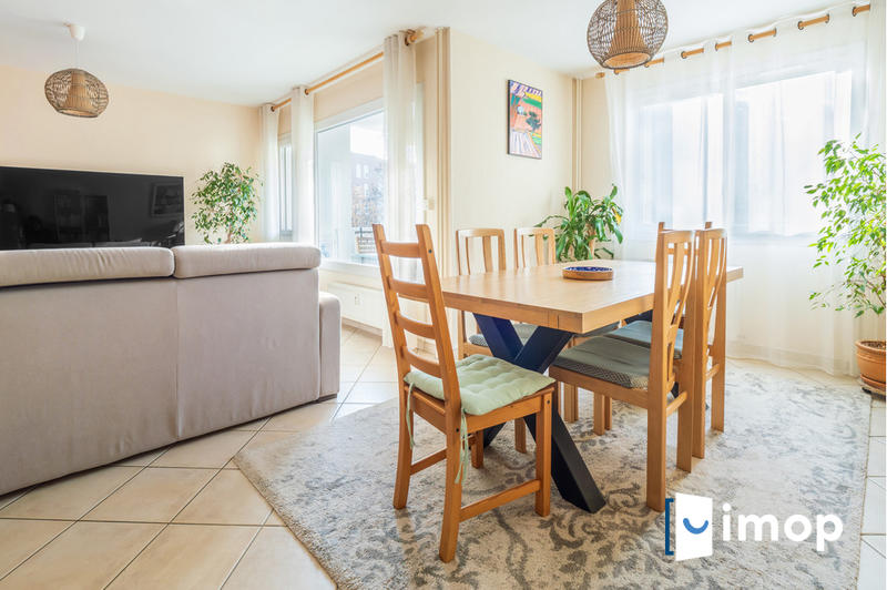 Appartement - 89 m² - 5 pièces