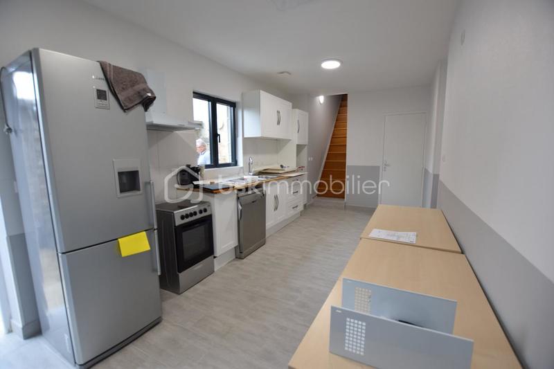 Maison - 210 m² - 8 pièces