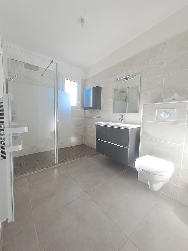 Villa - 90 m² - 4 pièces