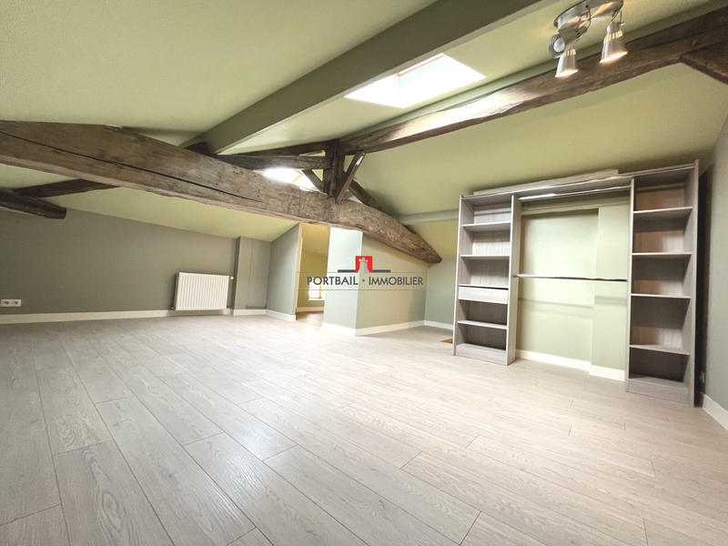 Appartement - 83 m² - 3 pièces