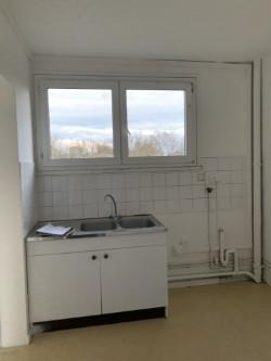 Appartement ancien - 64 m² - 3 pièces