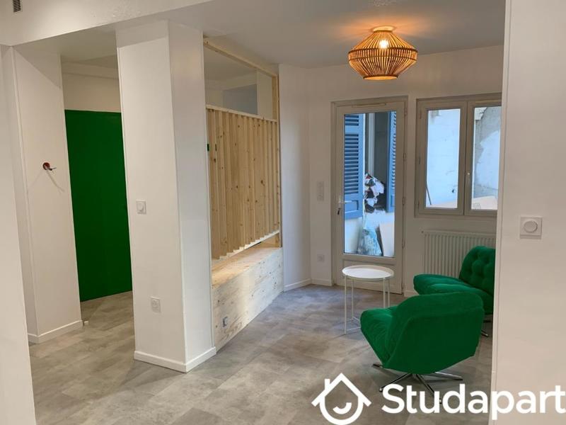 Chambre - 13 m² - 1 pièce