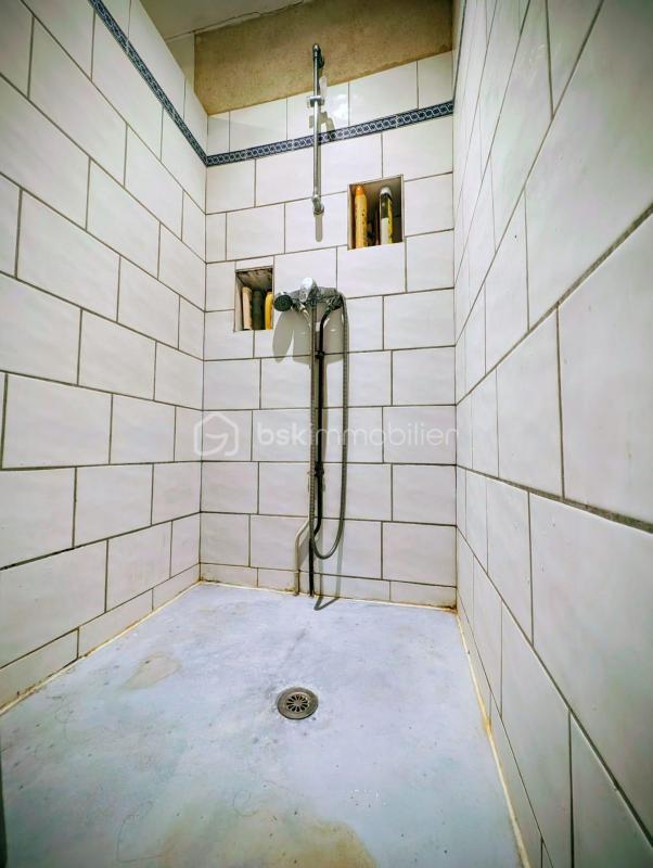 Maison en pierre - 186 m² - 6 pièces