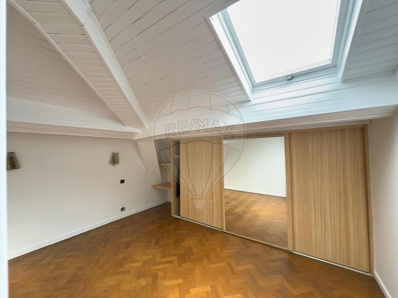 Appartement - 171 m² - 5 pièces