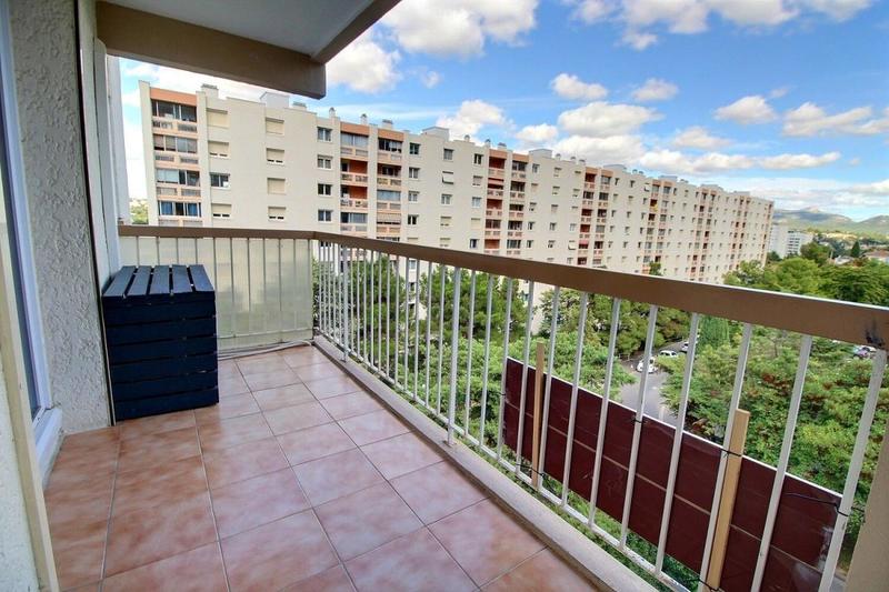 Appartement - 81 m² - 4 pièces