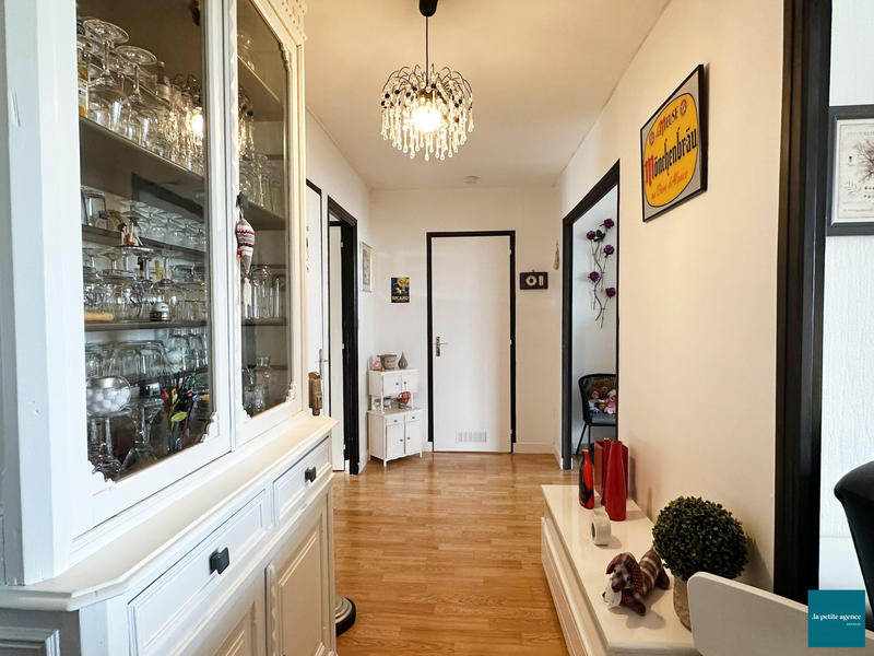 Appartement - 95 m² - 4 pièces