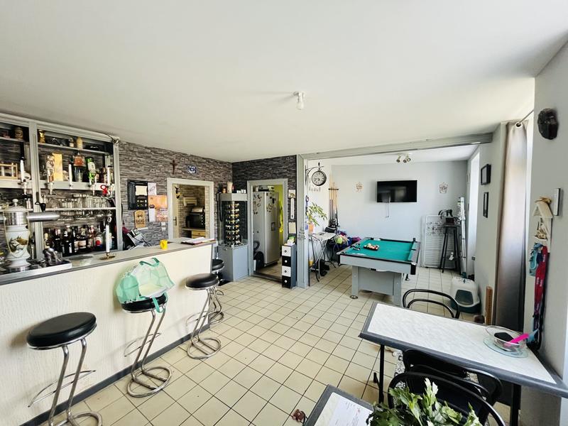 Maison - 152 m² - 7 pièces