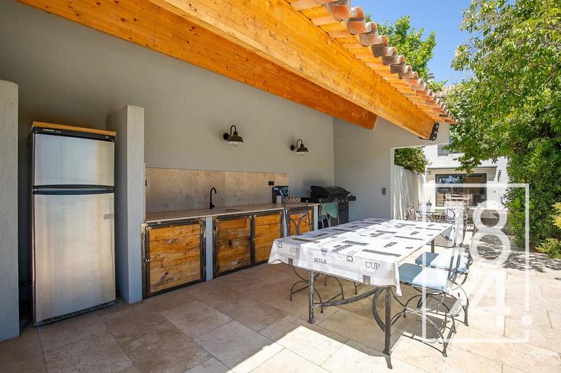 Maison - 171 m² - 6 pièces