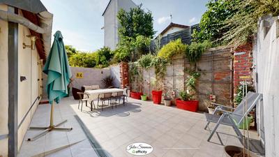 Loft - 137 m² - 5 pièces