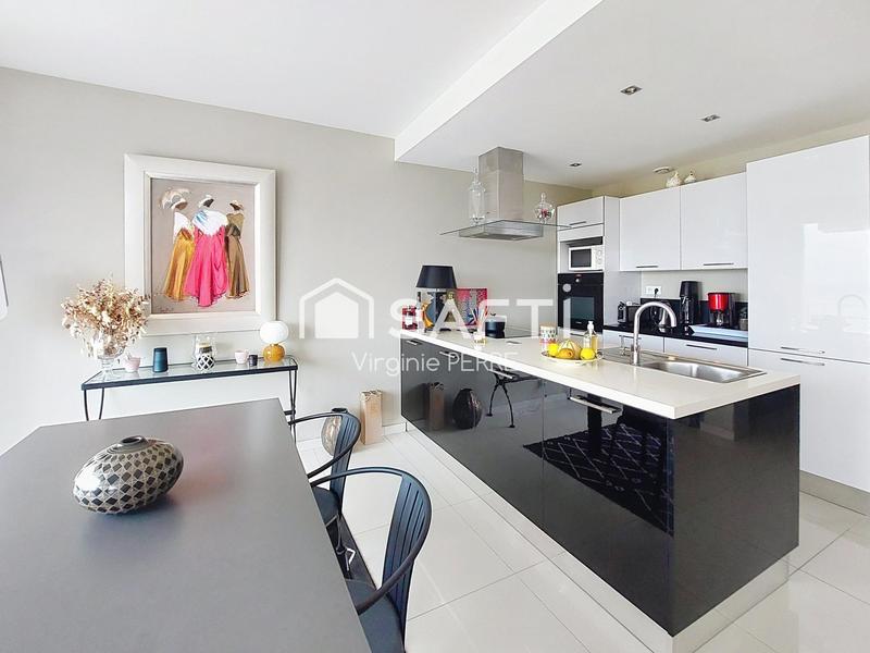 Appartement - 83 m² - 3 pièces