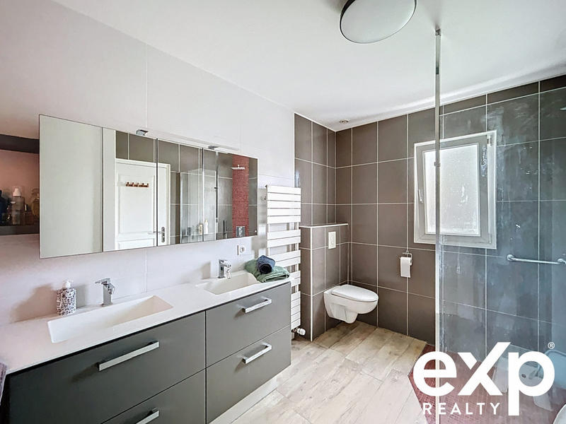 Maison - 157 m² - 6 pièces