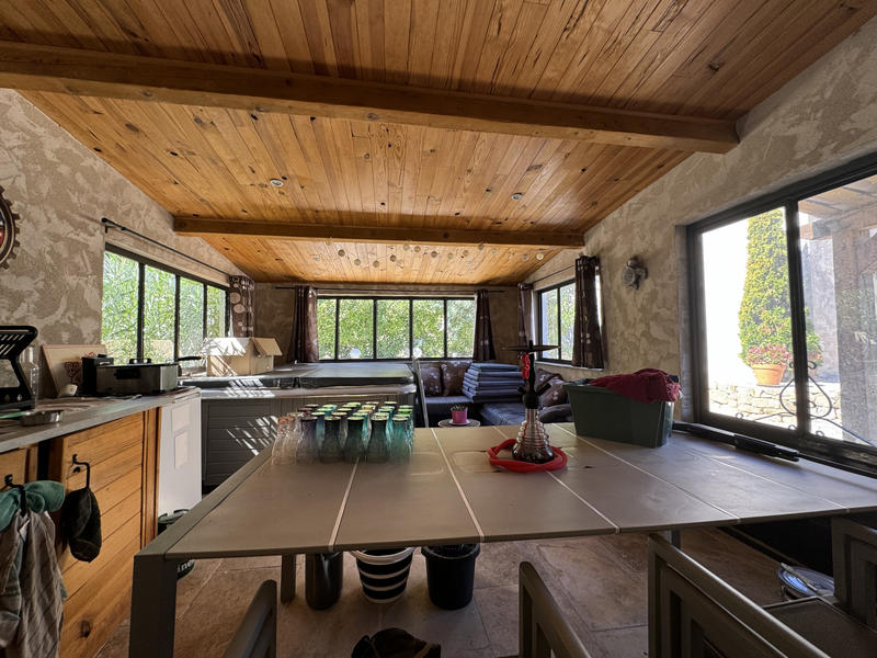 Villa - 270 m² - 10 pièces