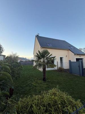 Maison - 93 m² - 4 pièces
