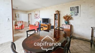 Maison - 96 m² - 5 pièces