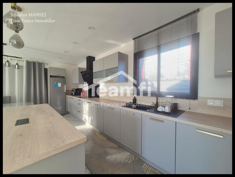 Maison - 138 m² - 5 pièces