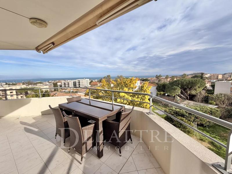 Appartement - 65 m² - 3 pièces