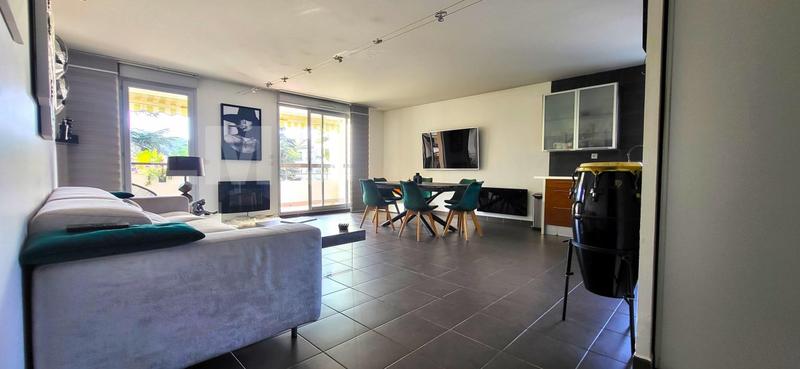 Appartement - 88 m² - 4 pièces