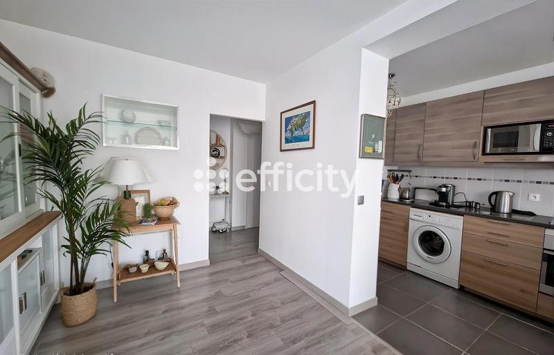 Appartement - 75 m² - 3 pièces