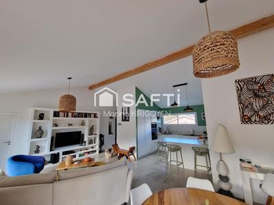 Maison - 100 m² - 4 pièces