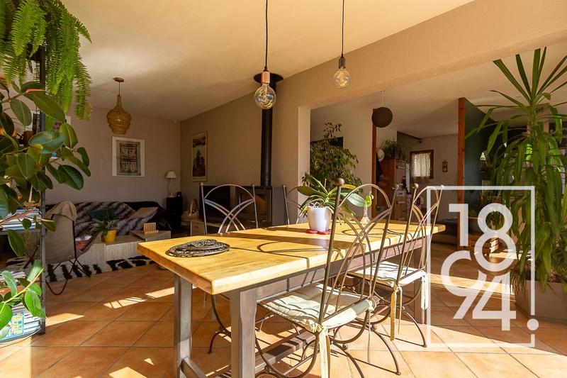 Maison - 120 m² - 5 pièces