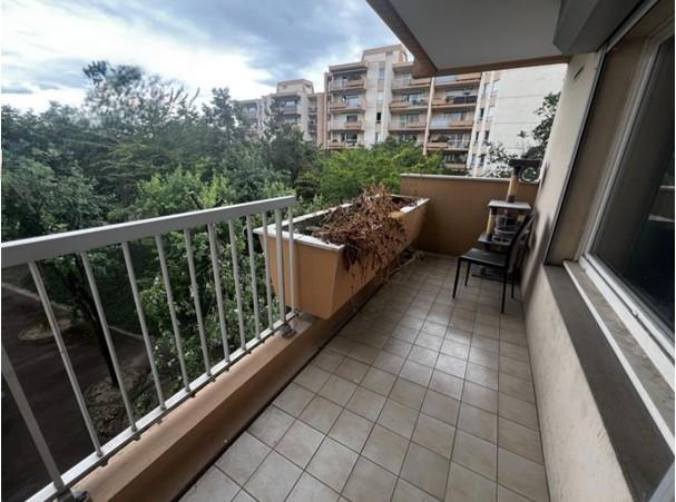 Chambre - 103 m² - 1 pièce