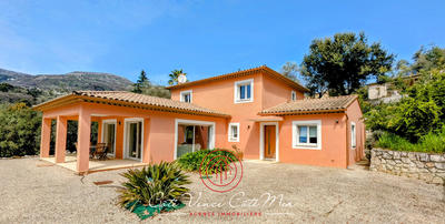 Maison - 199 m² - 6 pièces