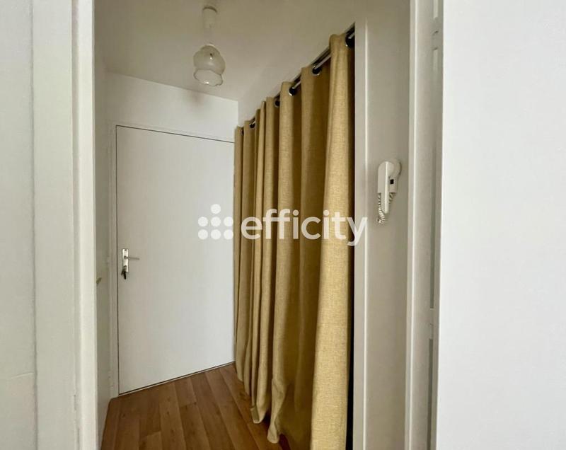 Studio - 21 m² - 1 pièce