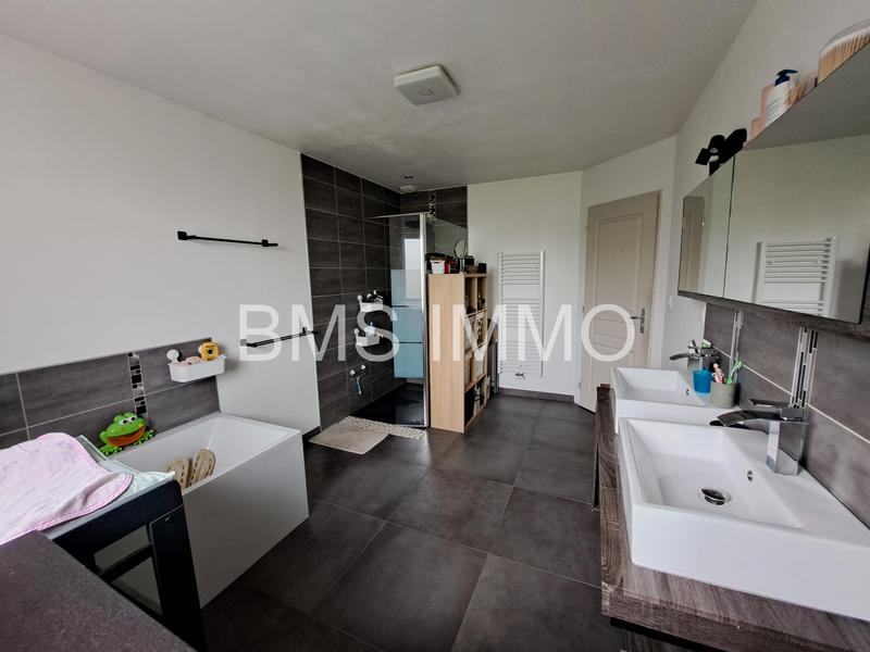 Maison - 160 m² - 6 pièces