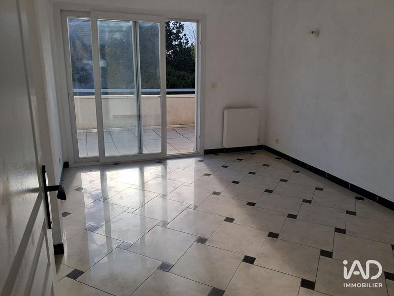 Local commercial - 85 m² - 3 pièces