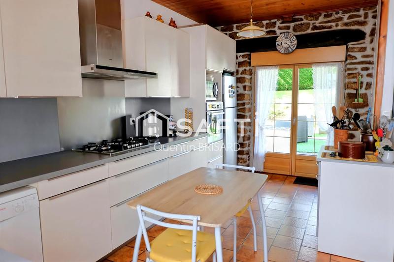 Maison - 141 m² - 5 pièces