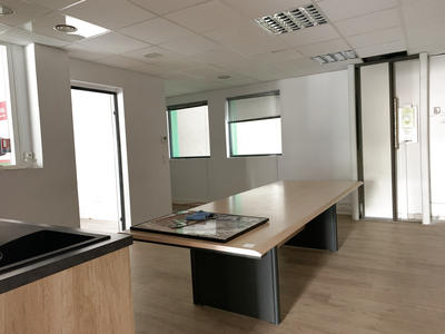 Bureau - 124 m²