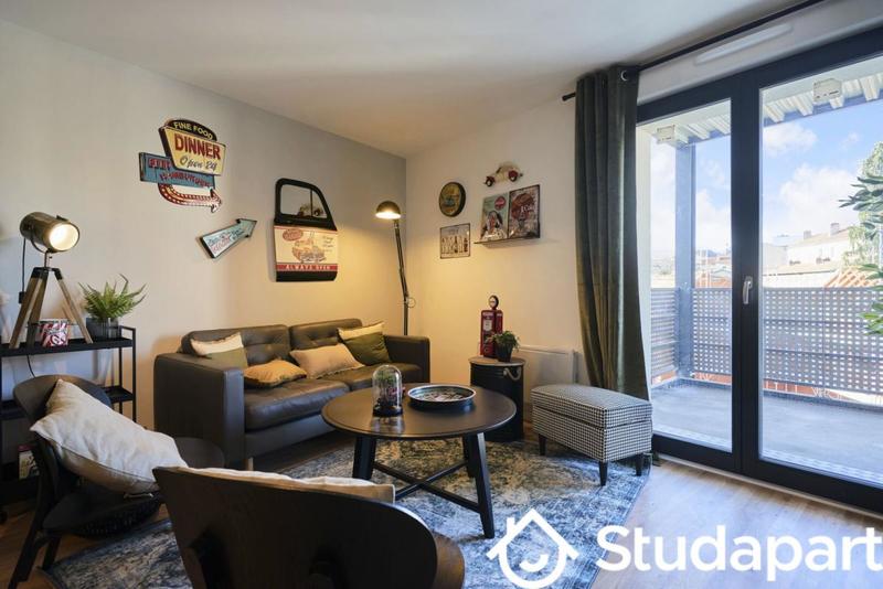 Chambre - 13 m² - 1 pièce