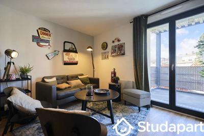 Chambre - 13 m² - 1 pièce