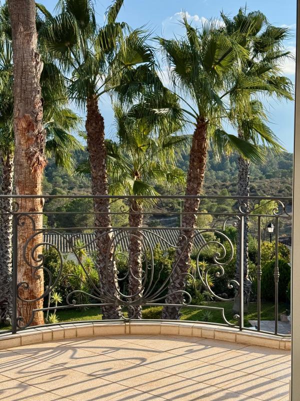 Villa - 204 m² - 5 pièces