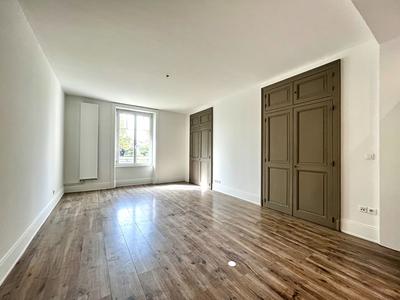 Appartement - 122 m² - 4 pièces