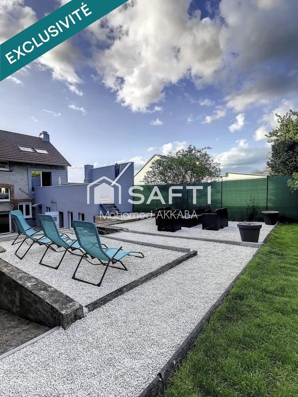 Maison - 250 m² - 8 pièces