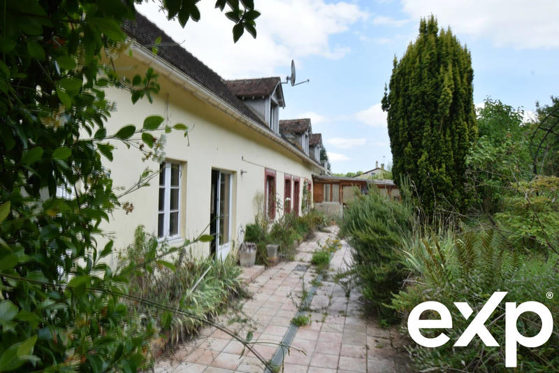 Maison - 90 m² - 5 pièces