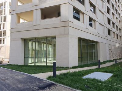 Local commercial - 180 m²