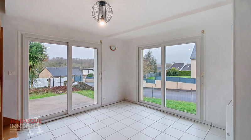 Maison - 80 m² - 5 pièces