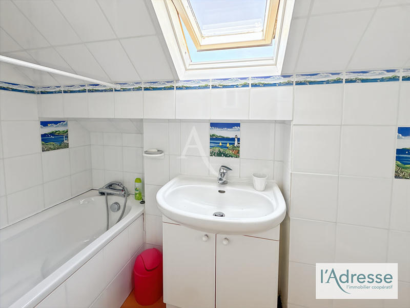 Maison - 90 m² - 6 pièces